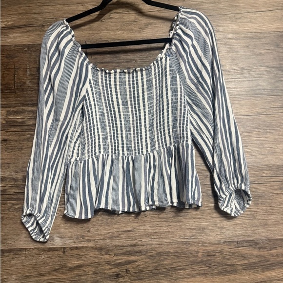American Eagle Outfitters Striped Blue White Long Sleeve Crop Top - Picture 2 of 6